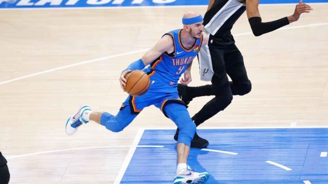 Alex Caruso memposting garis statistik tak terduga di Game 1