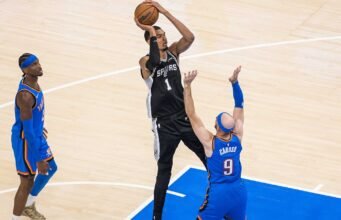 Pertandingan WCF Spurs-Thunder pertama membuat sejarah tidak terlihat sejak 1976