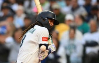 JP Crawford dari Mariners tergores pada hari Rabu karena kekhawatiran cedera