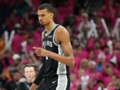 Charles Barkley menangisi para “badut” menyusul kesalahan Victor Wembanyama