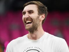 Reaksi sempurna Luke Kornet terhadap sikap para biarawati di Game 4