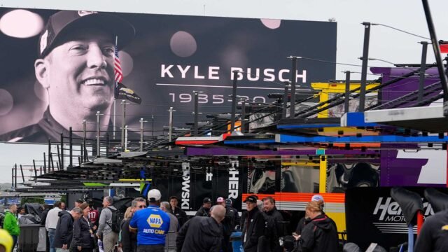 Daniel Suarez mengirimkan pesan yang kuat kepada Kyle Busch setelah