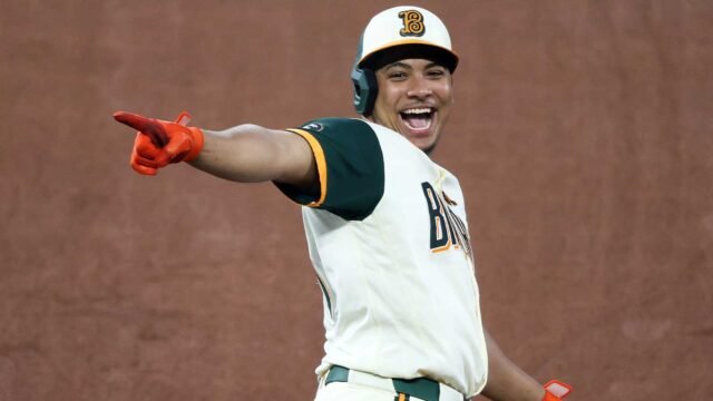 Samuel Basallo dari Orioles tampaknya menghindari cedera serius setelah ketakutan