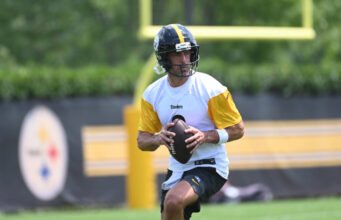 Aaron Rodgers jatuh ke tangan Steelers OTA; Perjanjian kontrak terbaru