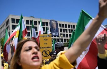 Apa yang akan dilakukan Trump selanjutnya terhadap Iran? : NPR