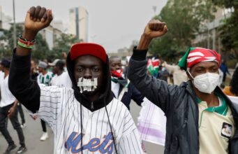 Bagaimana Generasi Z di Kenya beralih dari protes jalanan ke strategi pemilu