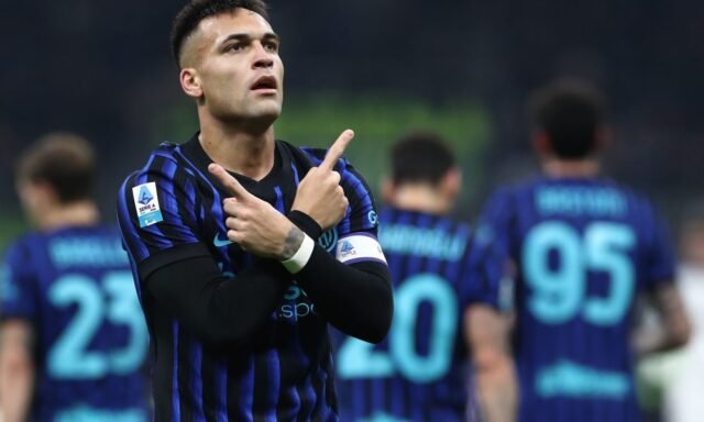 Barcelona melakukan kontak pertama dengan mesin gol Serie A mengenai