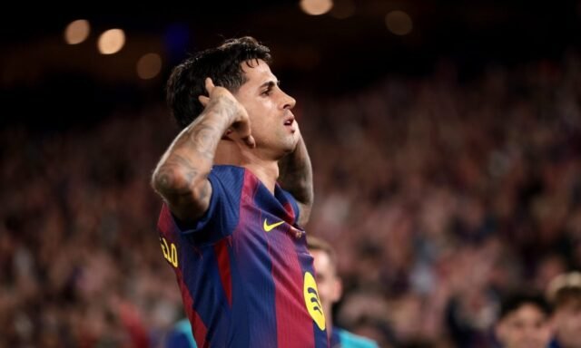Barcelona menjajaki dua solusi besar untuk mengamankan sensasi pinjaman secara
