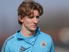 Barcelona menyalip Bayern dalam perebutan striker Newcastle; kesepakatan bisa menelan biaya £80 juta (sumber bahasa Inggris)