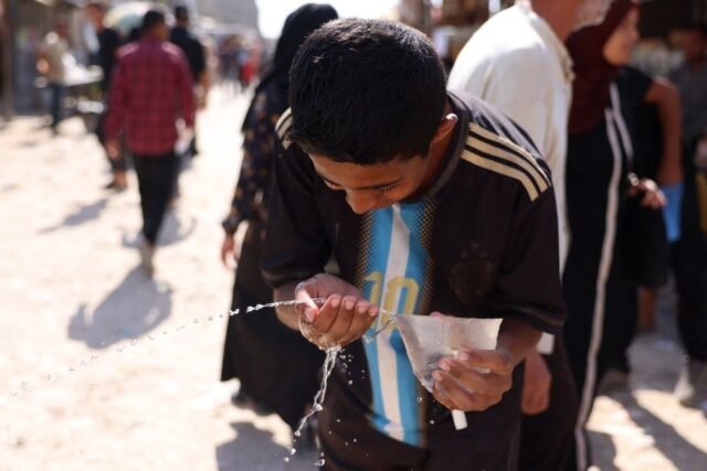 Cape Town meyakinkan masyarakat setelah strain virus polio ditemukan di