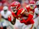 Chiefs WR Rashee Rice baru-baru ini menjalani operasi lutut dan diperkirakan akan absen selama dua bulan