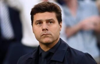 Daftar tersebut dikonfirmasi ketika tekanan meningkat pada tuan rumah Piala Dunia