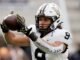 Eagles menandatangani TE Eli Stowers putaran kedua