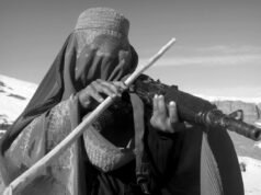 Foto-foto menakjubkan menunjukkan penderitaan dan impian wanita Afghanistan: NPR