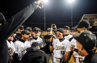 Galeri Foto Pertandingan 1 Purdue vs. Indiana – Pembuat Boiler Purdue