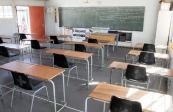 Gauteng menghadapi reaksi balik ketika orang tua dan pendidik menuntut pembalikan pemotongan anggaran sekolah