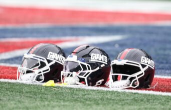 Giants bernilai $10,8 miliar untuk divestasi