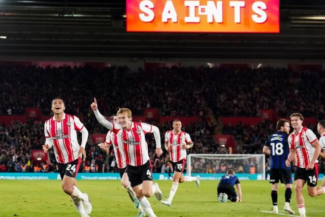 Hukuman Southampton 'jelas tidak proporsional', kata ketua klub sambil menunggu