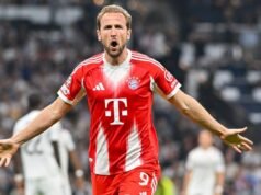 Kane mencetak hat-trick saat Bayern menyelesaikan gelar ganda domestik