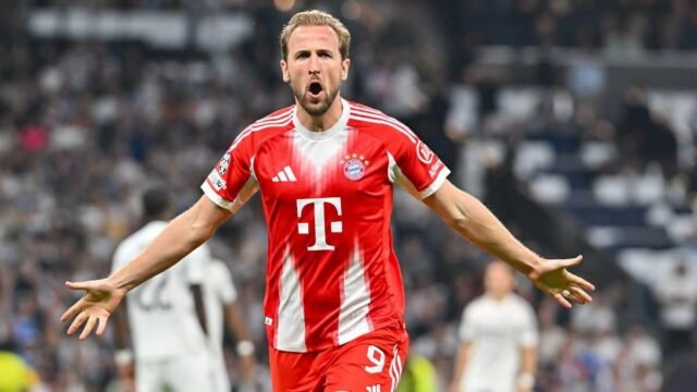 Kane mencetak hat-trick saat Bayern menyelesaikan gelar ganda domestik