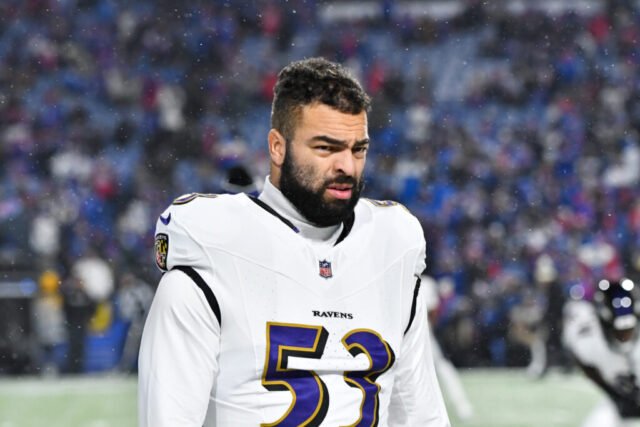 Kyle Van Noy berencana bermain pada tahun 2026
