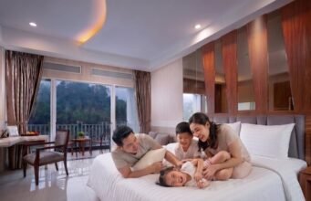 Liburan keluarga saat liburan sekolah di Le Eminence Puncak