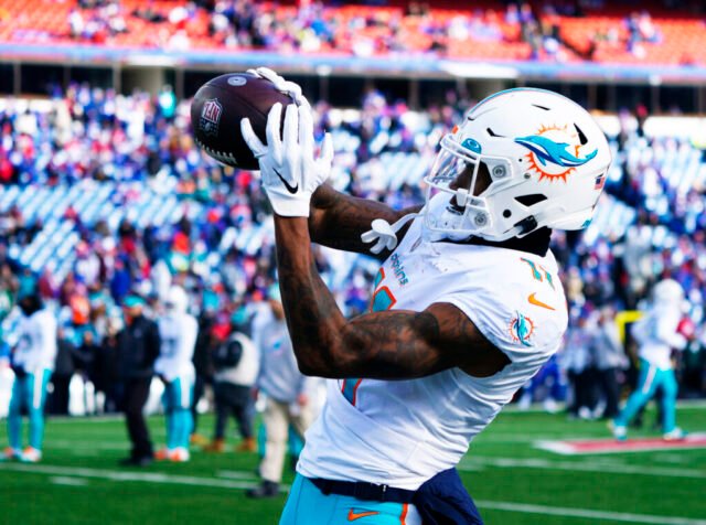 Lions merekrut WR Cedrick Wilson Jr.