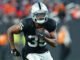 Lumba-lumba bekerja di RB Zamir White