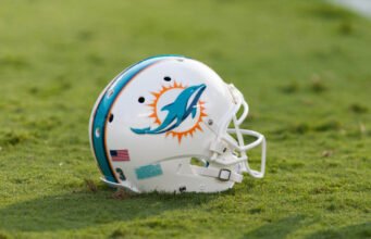 Mantan Dolphins DT Manny Fernandez meninggal pada usia 79 tahun