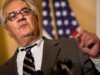 Mengingat Barney Frank, Pegawai Negeri Perintis: NPR