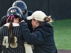Meskipun terlambat reli, Purdue kalah dari Iowa 8-7 – Purdue Boilermakers