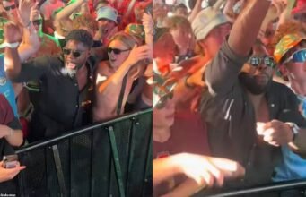 Micah Richards berpesta di set DJ Joleon Lescott di Reading Festival