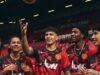 Momen ikonik Man Utd diabadikan dalam jersey edisi khusus