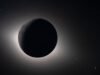 NASA menunjukkan rencana pangkalan di bulan dengan pendarat, kereta, dan drone: NPR