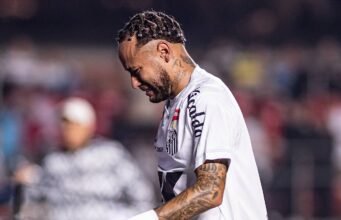 Neymar menangis setelah kekalahan memalukan 6-0 dari Santos