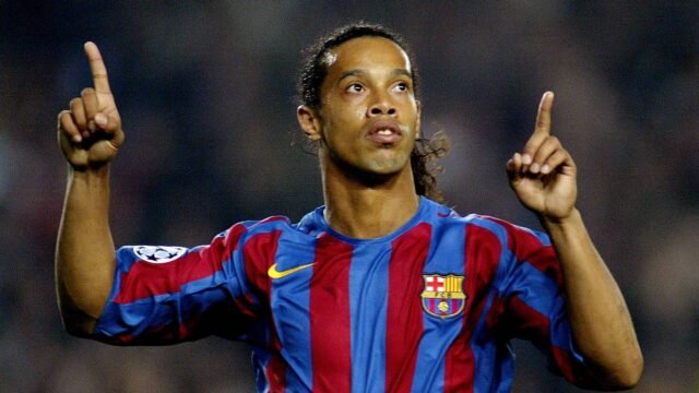 Nike dan Barcelona menerbitkan kembali jersey kandang legendaris Total 90