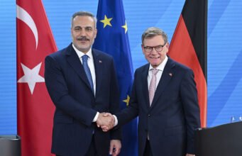 Oposisi Turki memperingatkan UE bahwa kebijakan Erdoğan membatasi kemitraan strategis