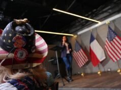 Para pemilih Partai Republik di Texas memberikan suara mereka dalam perlombaan yang dapat membentuk masa depan partai: NPR