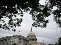 Pembiayaan imigrasi; Laporan DNC 2024; Badai; Aborsi: NPR
