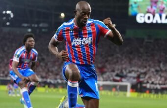 Pemogokan Mateta memberi Eagles kemenangan Liga Konferensi yang terkenal