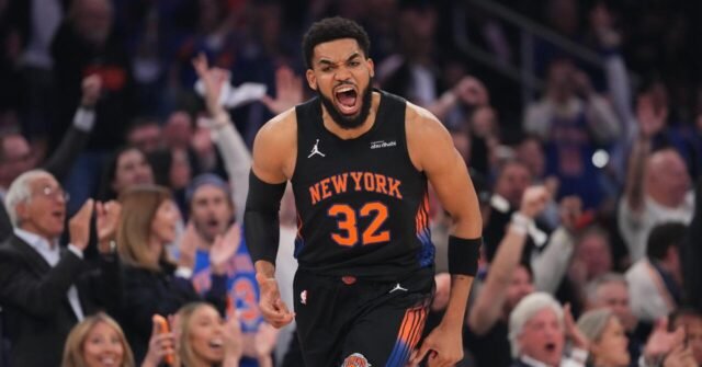 Penggemar Knicks berpesta seperti tahun 1999 setelah menyapu Cavaliers untuk