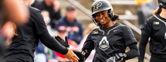 Polar menamai NFCA All-American ketiga dalam sejarah program - Purdue
