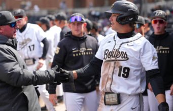 Purdue mencetak 16 pukulan dan membukukan 8 angka nol untuk memenangkan seri – Purdue Boilermakers