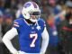 Raiders CB Taron Johnson meminta kenaikan gaji