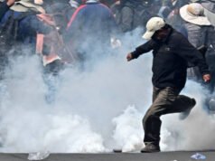 Rakyat Bolivia menuntut pengunduran diri presiden dalam protes massal baru