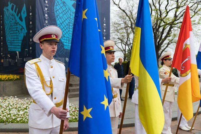 Ringkasan – Tawaran yang tidak boleh ditolak oleh Kyiv