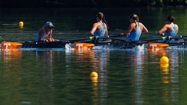 Rowing Central: Lady Vols No. 1 berangkat ke Georgia untuk