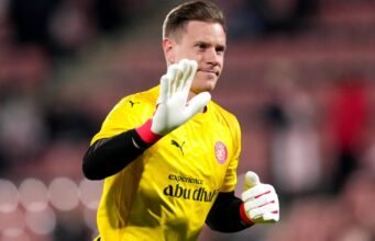 Rute keluar diblokir karena kiper Barcelona menghadapi masa depan yang tidak pasti di klub