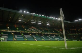 SPFL membuka prosedur disipliner setelah invasi lapangan Celtic