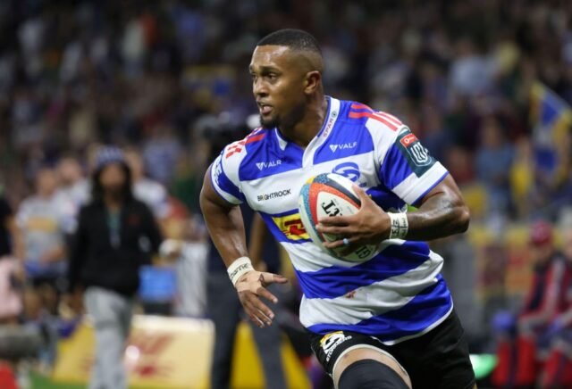 Stormers memberikan pukulan potensial saat Leolin Zas tertatih-tatih keluar dari